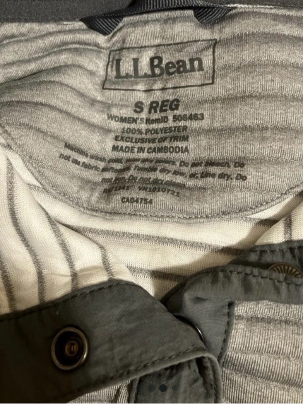 LL Bean quilted pullover - Picture 3 of 4